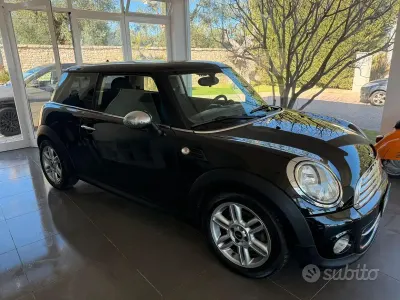 Usata Mini Cooper 112 CV (82 kW) 2012 Nero Utilitaria