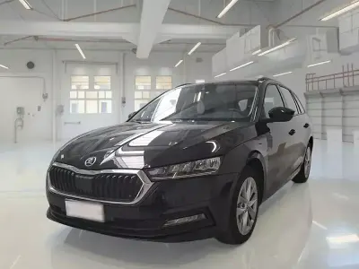 Usata Skoda Octavia Executive 150 CV (110 kW) 2022 Nero Station wagon