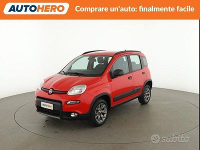 Usata Fiat Panda 4x4 S 84 CV (61 kW) 2019 Rosso Utilitaria