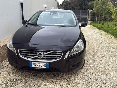 Käytetty Volvo V60 136 HP (100 kW) 2013 Farmari
