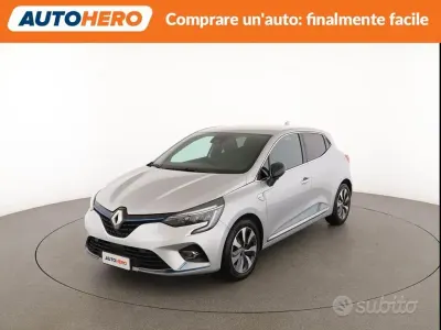 Usata Renault Clio V 91 CV (66 kW) 2021 Grigio Berlina
