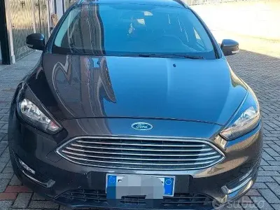Usata Ford Focus 120 CV (88 kW) 2017 Grigio Station wagon