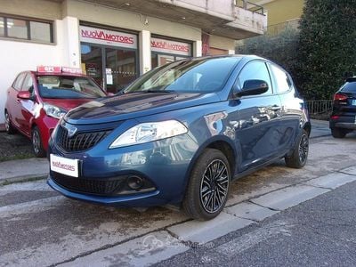 Usata Lancia Ypsilon 69 CV (50 kW) 2023 Blu Utilitaria