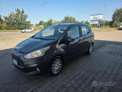 Usata Ford B-MAX Business Edition 87 CV (63 kW) 2018 Blu Monovolume