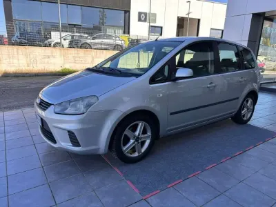 Käytetty Ford C-MAX
