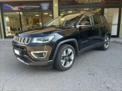 Usata Jeep Compass Limited 140 CV (102 kW) 2019 Nero SUV
