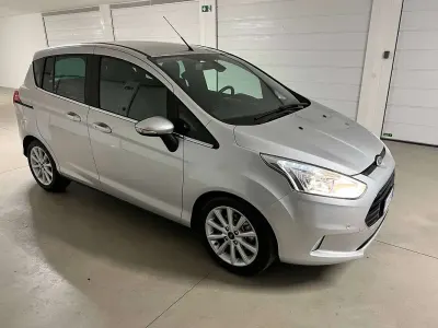 Usata Ford B-MAX Titanium X 105 CV (77 kW) 2016 Argento Monovolume