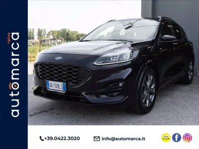 Usata Ford Kuga ST-Line X 120 CV (88 kW) 2023 Agate black (metallizzato) SUV