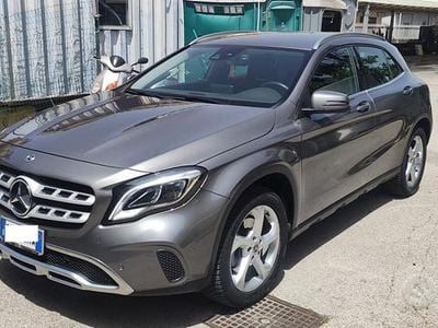 Occasion Mercedes GLA220 184 ch (135 kW) 2019 Gris SUV
