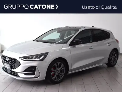 Begagnad Ford Focus ST-Line 125 HK (91 kW) 2024 Silver Sedan