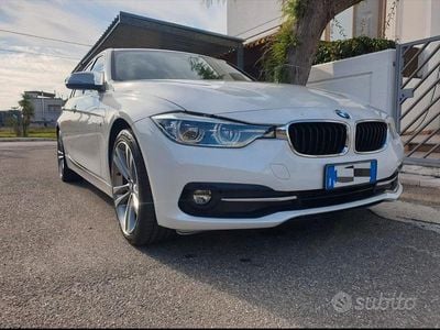 Usata BMW 318 Sport Line 2015 Bianco Berlina