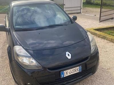 Usata Renault Clio IV 75 CV (55 kW) 2012 Nero Berlina