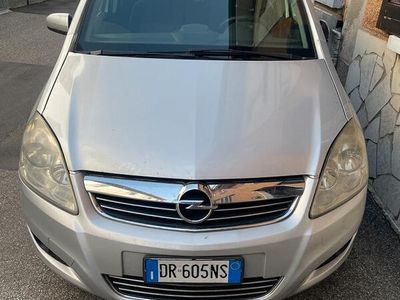 usata Opel Zafira 7 posti