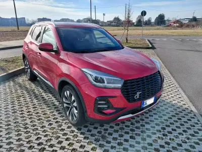 Occasion DR DR 5.0 155 PK (114 kW) 2024 Rood SUV