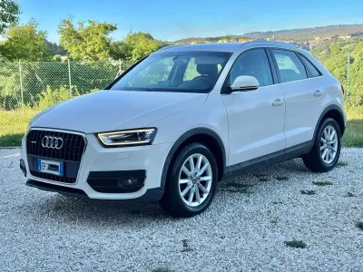 Begagnad Audi Q3 Business Plus 177 HK (130 kW) 2013 Vit SUV