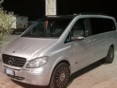 Usata Mercedes Viano 150 CV (110 kW) 2005 Monovolume