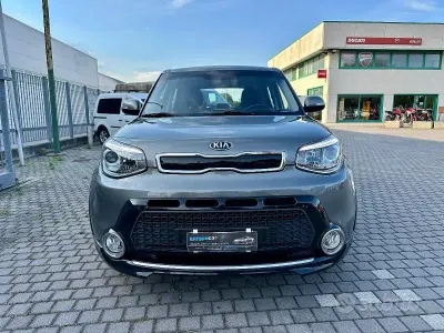 Usata Kia Soul Active 128 CV (94 kW) 2016 Grigio SUV