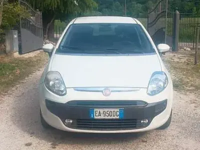 Usata Fiat Punto Evo Emotion 77 CV (56 kW) 2010 Utilitaria