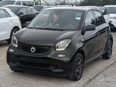 Usata Smart ForFour 71 CV (52 kW) 2019 Nero Utilitaria