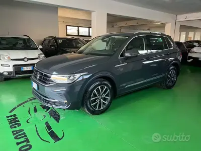 Usata VW Tiguan Life 122 CV (89 kW) 2023 Grigio SUV