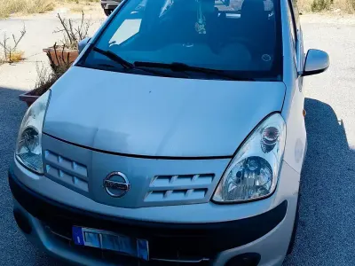 Usata Nissan Pixo 68 CV (50 kW) 2009 Grigio Utilitaria