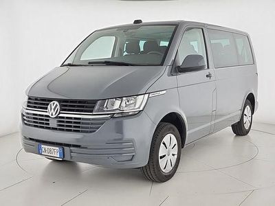 Grigio Usata 2023 VW Caravelle Business Monovolume | 33.600 € (Molto cara)