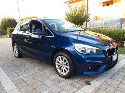 Usata BMW 214 Active Tourer Advantage 95 CV (69 kW) 2017 Blu Monovolume