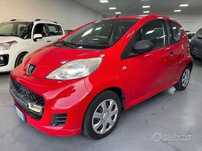 Rosso Usata 2010 Peugeot 107 Allure Utilitaria | 2900 € (Ottimo prezzo)