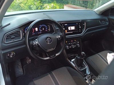 Usata VW T-Roc 116 CV (85 kW) 2019 Bianco SUV