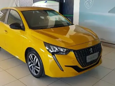 Usata Peugeot 208 Active 75 CV (55 kW) 2023 Giallo Utilitaria
