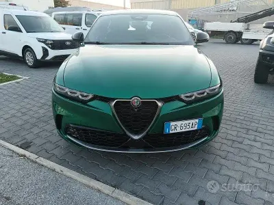 Używany Alfa Romeo Tonale Ti 131 KM (96 kW) 2023 Zielony SUV
