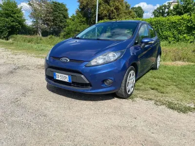 Usata Ford Fiesta 82 CV (60 kW) 2009 Berlina