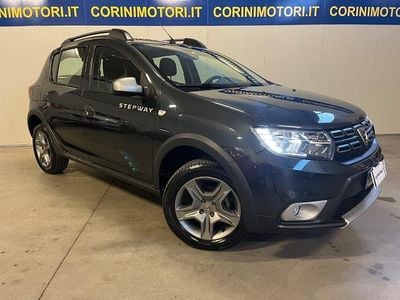 Usata Dacia Sandero Comfort 90 CV (66 kW) 2020 Grigio Berlina