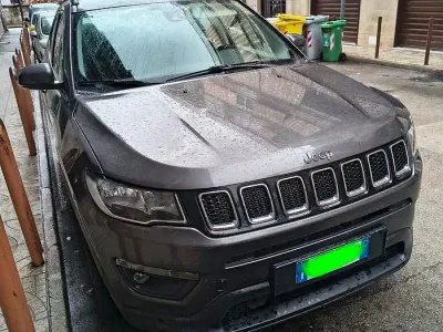 Usata Jeep Compass Longitude 120 CV (88 kW) 2019 Grigio SUV