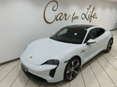 Usata Porsche Taycan 4S Performance Package 136 kW (185 CV) 2020 Bianco Berlina