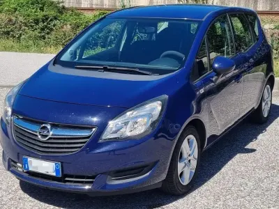 Usata Opel Meriva 120 CV (88 kW) 2017 Bluazzurro Monovolume