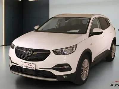 Usata Opel Grandland X Innovation 131 CV (96 kW) 2019 Bianco pastello SUV