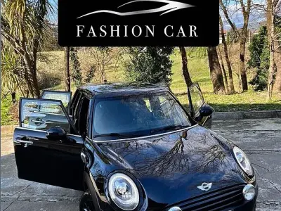 Begagnad Mini One D 95 HK (69 kW) 2018 Svart Halvkombi