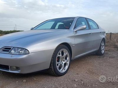 Usata Alfa Romeo 166 150 CV (110 kW) 2003 Grigio Berlina