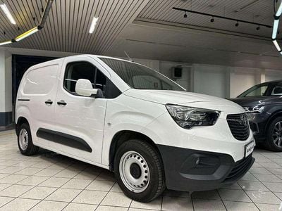 Bianco Usata 2020 Opel Combo Edition Monovolume | 9990 € (Super prezzo)
