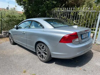 Usata Volvo C70 150 CV (110 kW) 2013 Grigio Cabrio
