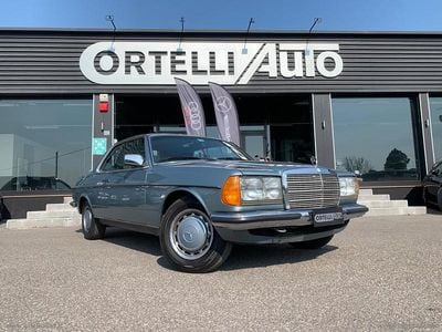 Usata Mercedes 230 108 CV (79 kW) 1977