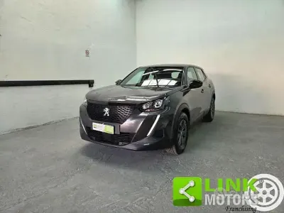 Occasion Peugeot 2008 Active 101 ch (74 kW) 2023 Gris SUV