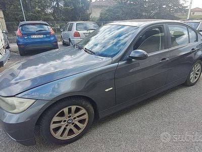 Usata BMW 320 163 CV (119 kW) 2005 Grigio Berlina