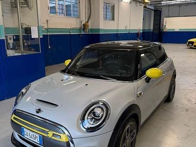 Usata Mini Cooper SE 74 kW (101 CV) 2020 Grigio Utilitaria