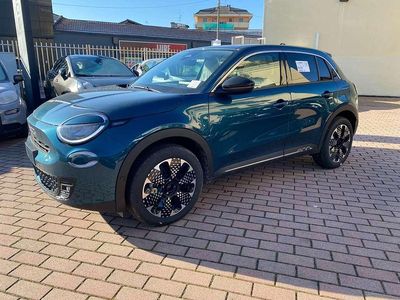 Nuova Fiat 600 La Prima 136 CV (100 kW) 2025 Verde SUV