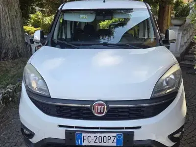 Usata Fiat Doblò Easy 105 CV (77 kW) 2016 Monovolume
