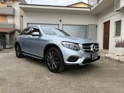 Usata Mercedes GLC250 Exclusive 204 CV (150 kW) 2018 Grigio SUV