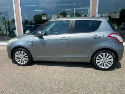 Usata Suzuki Swift 94 CV (69 kW) 2012 Grigio Utilitaria