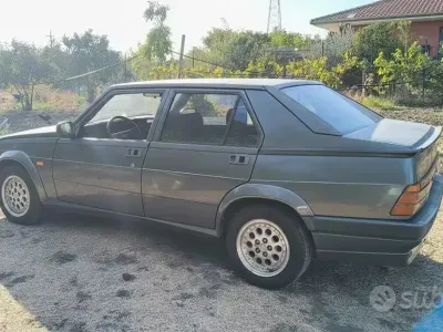 Usata Alfa Romeo 75 148 CV (108 kW) 1987 Berlina